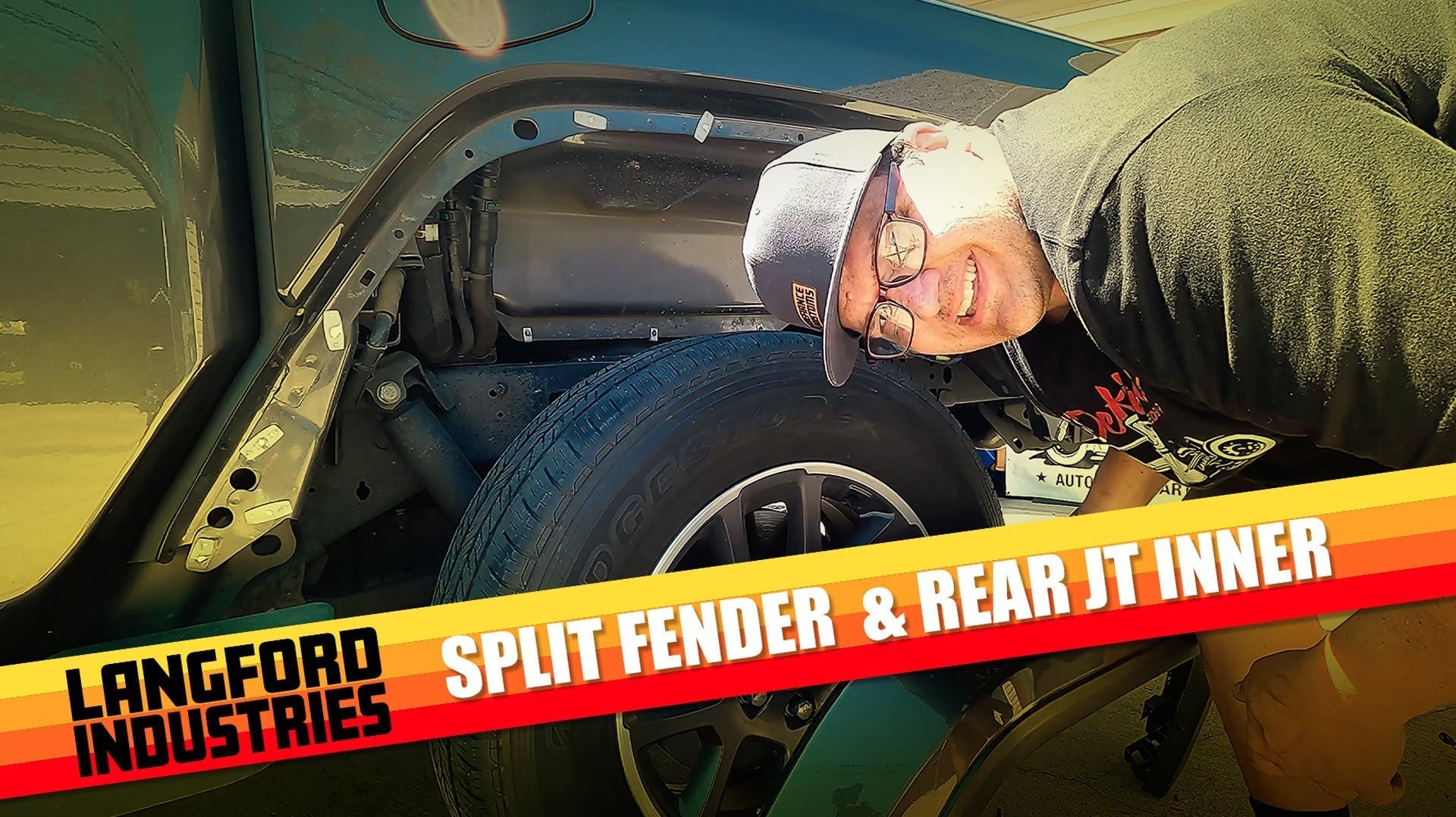 Installing Motobilt Rear Inner Fenders on the Jeep Gladiator JT EcoDiesel - Swap that plastic