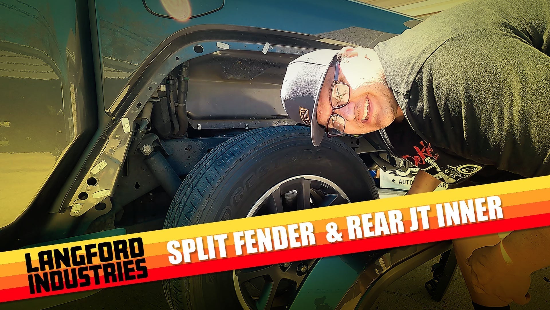 Installing Motobilt Rear Inner Fenders on the Jeep Gladiator JT EcoDiesel - Swap that plastic